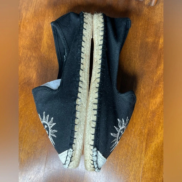 Coldwater Creek Espadrilles Black and Tan Slip On Casual Comfy Shoes sz 7.5 boho - Picture 6 of 8